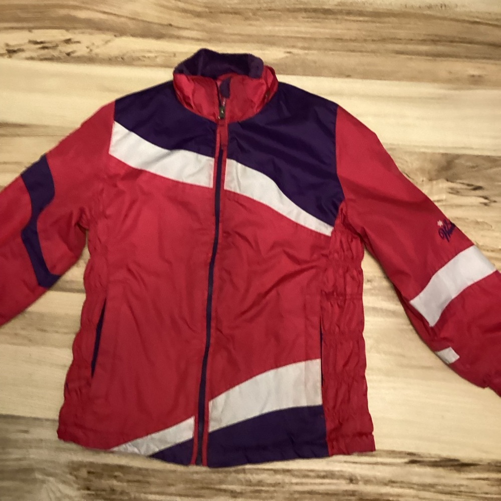 use pink winter jacket for about seven--year-olds